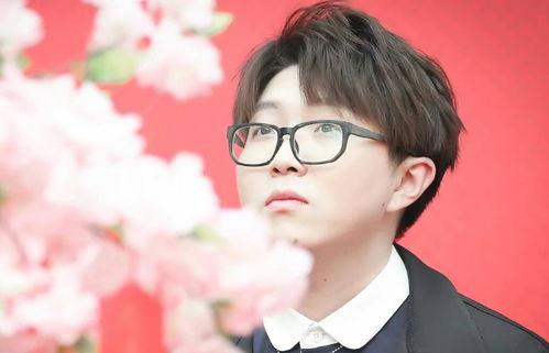 娱乐吃瓜君毛不易,从“娱乐吃瓜君”到音乐才子,他的蜕变之路 第2张 娱乐吃瓜君毛不易,从“娱乐吃瓜君”到音乐才子,他的蜕变之路 第2张