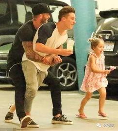 娱乐圈吃瓜直播博主,揭秘吃瓜直播博主的独家爆料 第2张 娱乐圈吃瓜直播博主,揭秘吃瓜直播博主的独家爆料 第2张