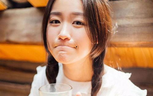 娱乐吃瓜女配是女生,娱乐圈吃瓜女王的风采  第3张